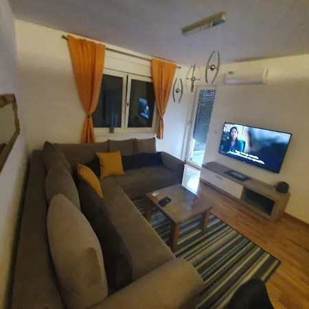 Apartment Lux