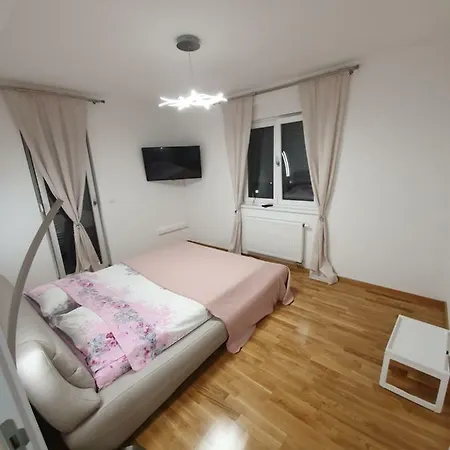Apartment Lux *
